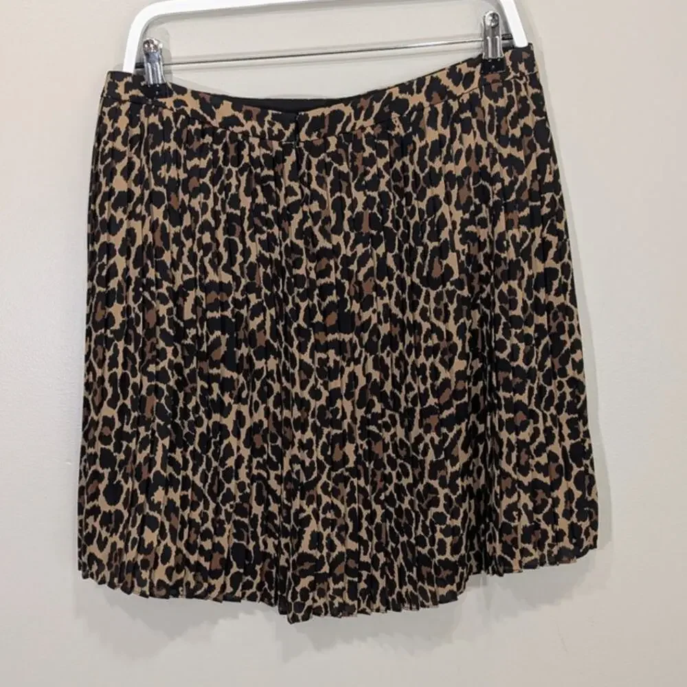 J. Crew Pleated Skirt Animal Print Preppy Modern Timeless Polished - Size 10